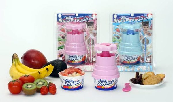 オリジナルアイスが簡単『おかしなまぜまぜエッセルスーパーカップ』登場