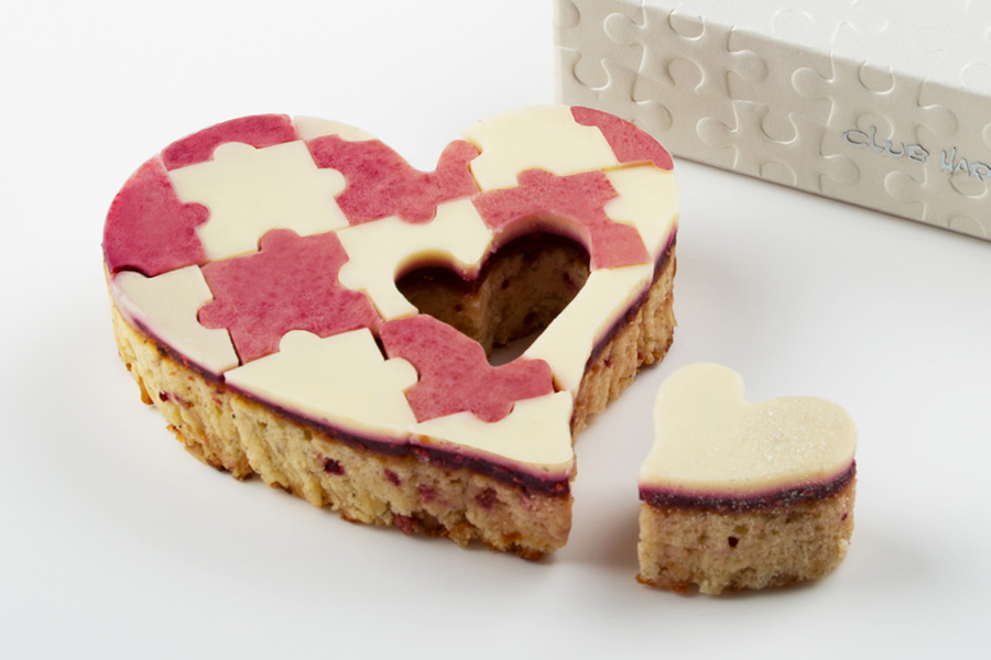 ホワイトデーに最適 クラブハリエのハート型 ホワイトブラウニー 新登場 甘党男子 スイーツ男子のためのスイーツ情報サイト ホワイトデーに最適 クラブハリエのハート型 ホワイトブラウニー 新登場 甘党男子 スイーツ男子のためのスイーツ情報サイト