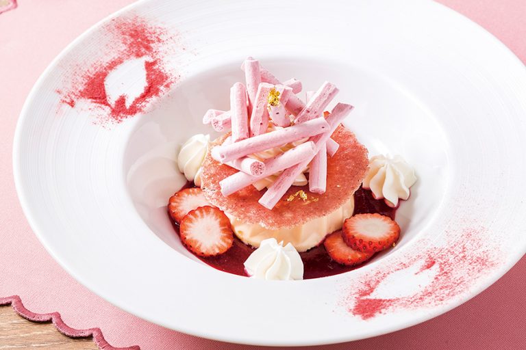 ヨックモック青山本店 新作スイーツ「桜のクレームブリュレ」「苺とピスタチオのフレジエ」など続々登場