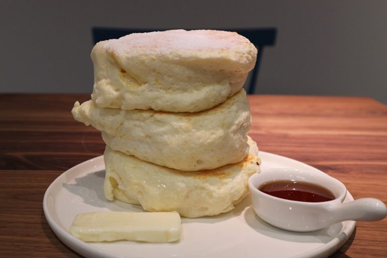 ふわふわ揺れるパンケーキが気になる！eggg国分寺店3月16日オープン