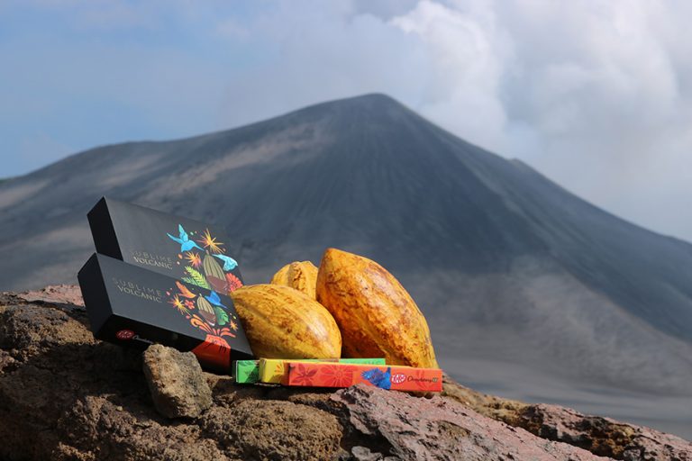 火山島で育った0.2%の希少カカオ使用「キットカット ショコラトリー サブリム ボルカニック」発売