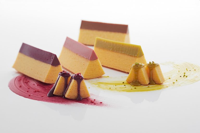 クラブハリエの2019年バレンタインチョコレート 注目の新作は山型デザイン「バームクーヘンスティック」