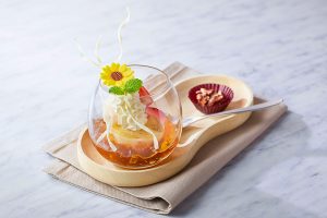 丸の内 KITTE「メリーズ カフェ」 新作スイーツ「ダージリンムースと桃のソルベ」発売