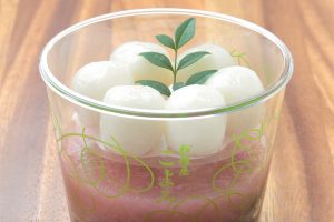 これからの暑い季節に爽やかな味わいを！船橋屋からみずみずしい白桃の和スイーツ２種類が登場する。