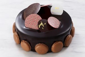 ドゥバイヨル チョコレートを味わうクリスマス　クリスマスケーキ&ボンボンショコラ登場