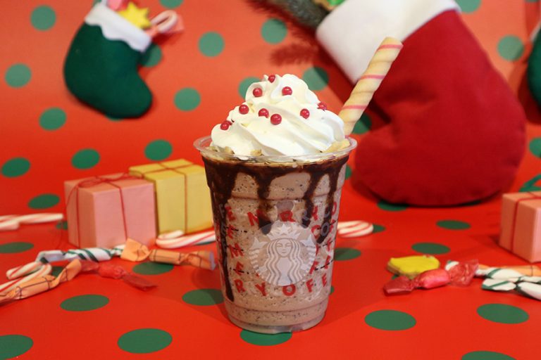 スターバックス「サンタブーツ チョコレート フラペチーノ」クリスマスシーズン限定発売