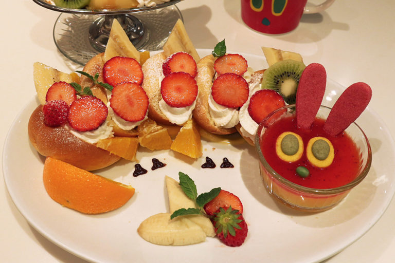 「はらぺこあおむしカフェ」in 吉祥寺オープン！プリンアラモードやフルーツサンドなど喫茶店メニュー充実