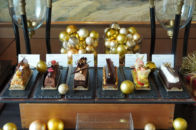 ウェスティンホテルのクリスマスケーキ　限定ピスタチオ&切り株型フォレノワール他 多様な13種類