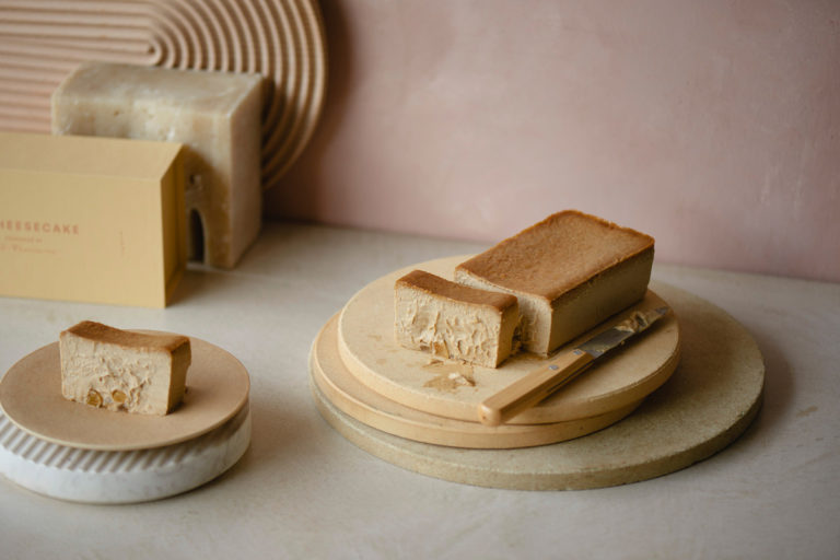 Mr. CHEESECAKE バレンタイン限定フレーバー「キャメル プラリネ シトロン」1/31,2/7限定販売