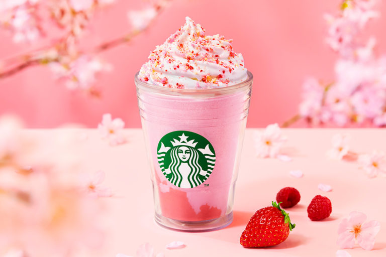 スターバックス ストロベリー風味アップ「さくら咲いた ベリー フラペチーノ」