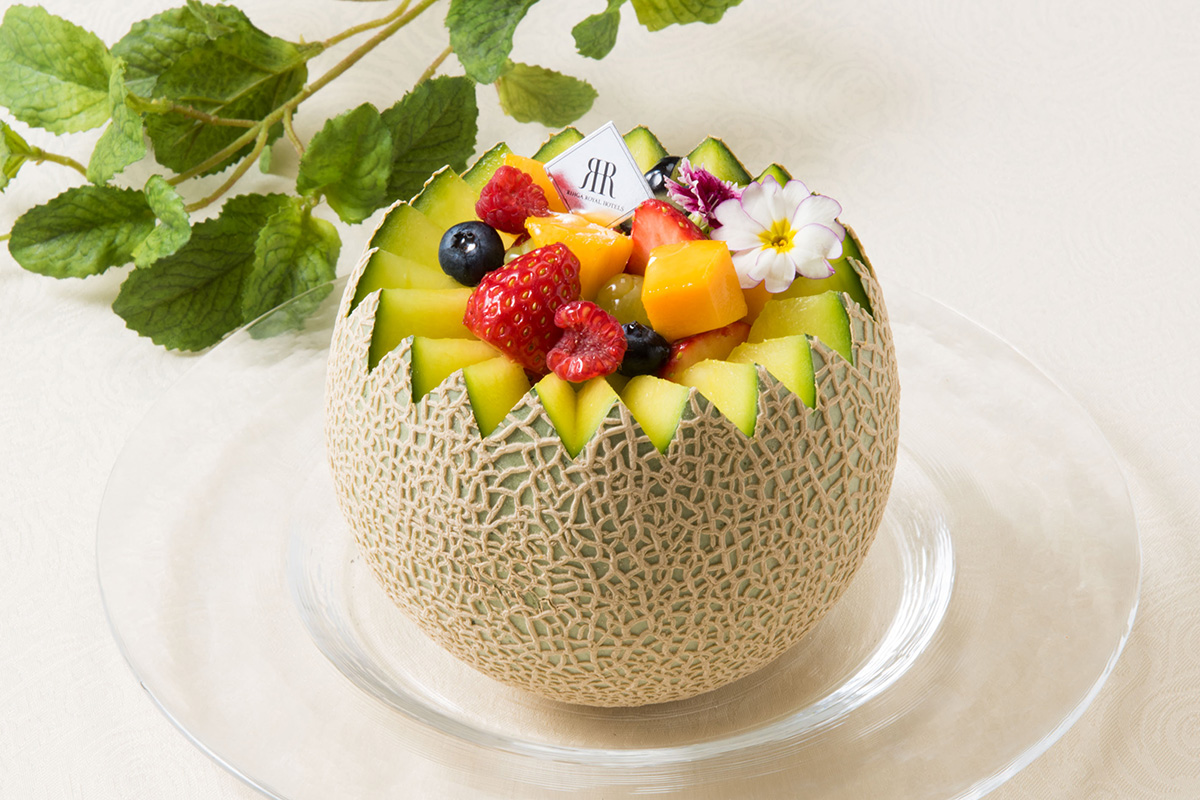 リーガロイヤルホテル東京 丸ごとマスクメロンケーキ 旬のマスクメロンを贅沢に味わう 甘党男子 スイーツ男子のためのスイーツ情報サイト