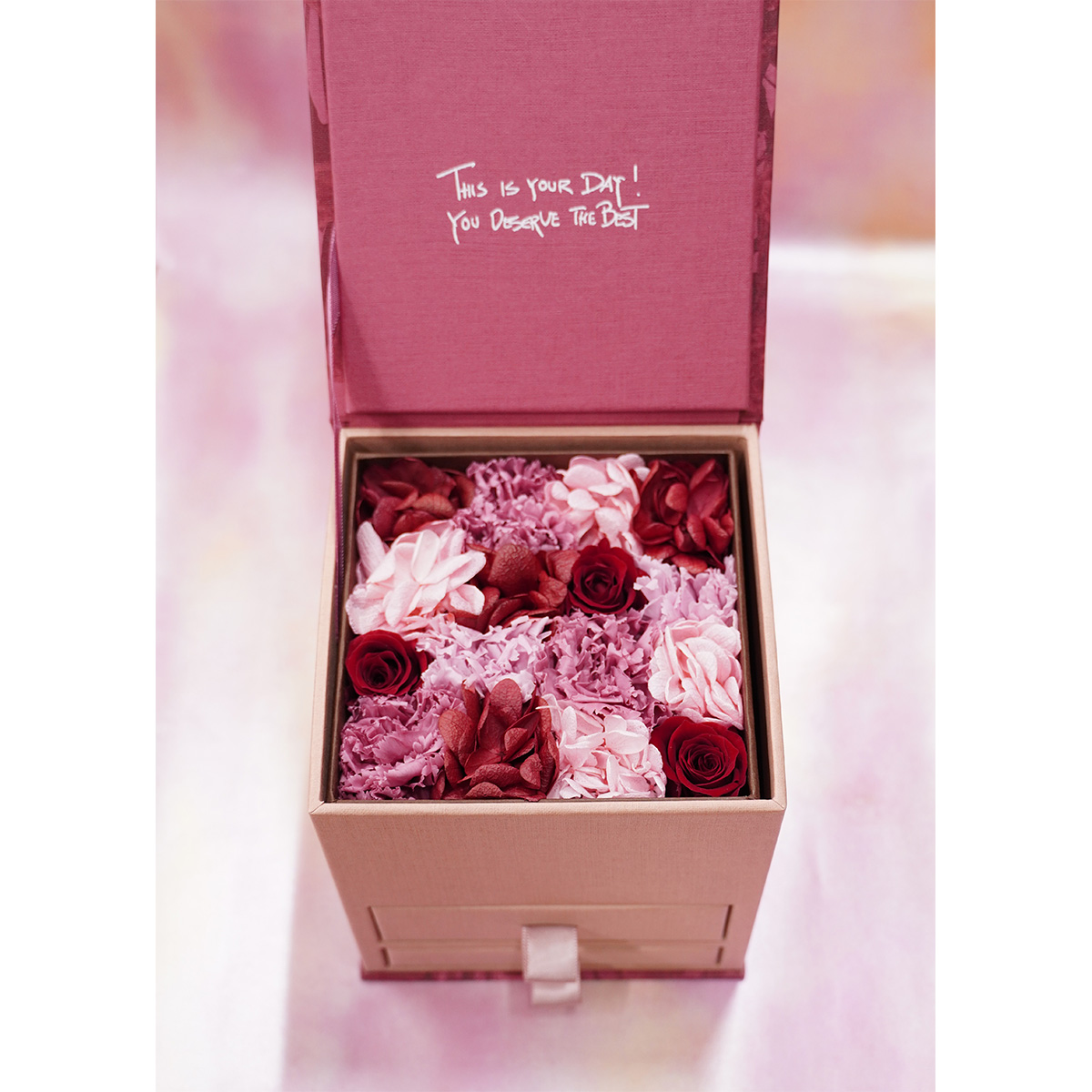 母の日に贈りたい ゴディバ ニコライ バーグマン チョコとお花の素敵なコラボ 甘党男子 スイーツ男子のためのスイーツ情報サイト