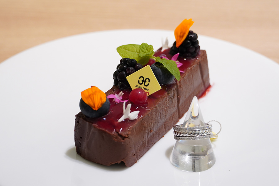 表参道 Helical Chord 予約の取れないシェフの濃厚チョコテリーヌ 甘党男子 スイーツ男子のためのスイーツ情報サイト