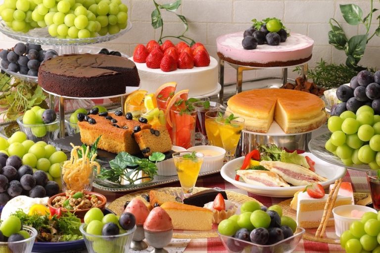 テレビ朝日本社1階EX GARDEN CAFE 「シャインマスカット・巨峰食べ放題」