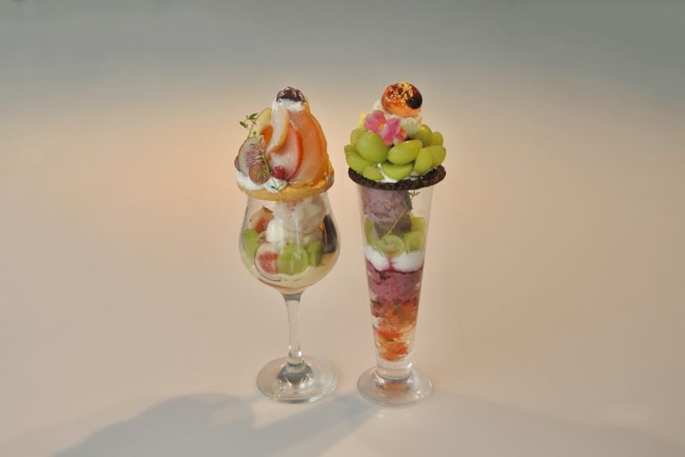 シメパフェ専門店「イニシャル」 中目黒・表参道 　新作いちごのパフェと秋の限定パフェ3種