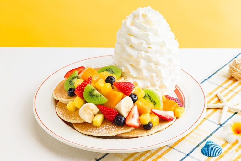 Eggs ’n Things 6種のフルーツ「ハウオリフルーツパンケーキ」