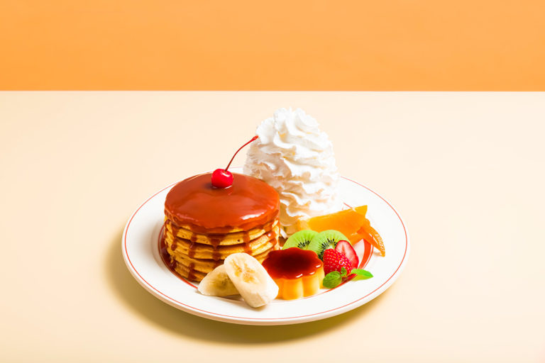 Eggs ’n Things レトロ・クラシックな「なつかしのパンケーキ・ア・ラ・モード」復活登場
