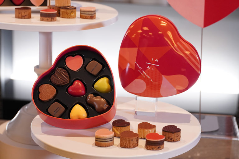 「ピエール マルコリーニ」バレンタイン新作！層が美しいハート型チョコレート