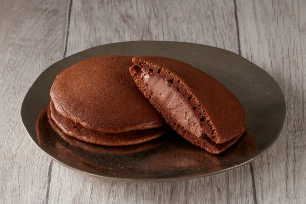 シャトレーゼ 濃厚な味わいの糖質カットスイーツ「糖質 88%カットのショコラどらやき」季節限定で登場