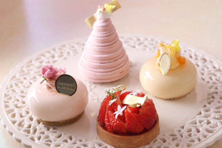 ジョエル・ロブションの春香る限定スイーツ　桜や苺を使用したスイーツが春限定で登場