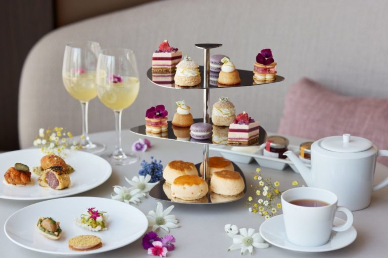フォーシーズンズホテル丸の内 東京「Tastes of Switzerland」アフタヌーンティー