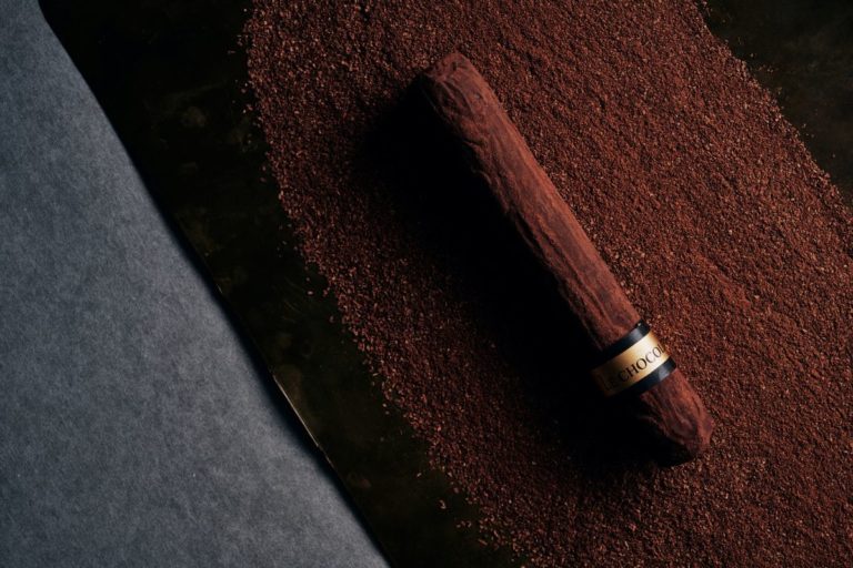 【LE CHOCOLAT DE H】ウィスキーが香るスモーキーな葉巻ショコラや濃厚なテリーヌショコラ