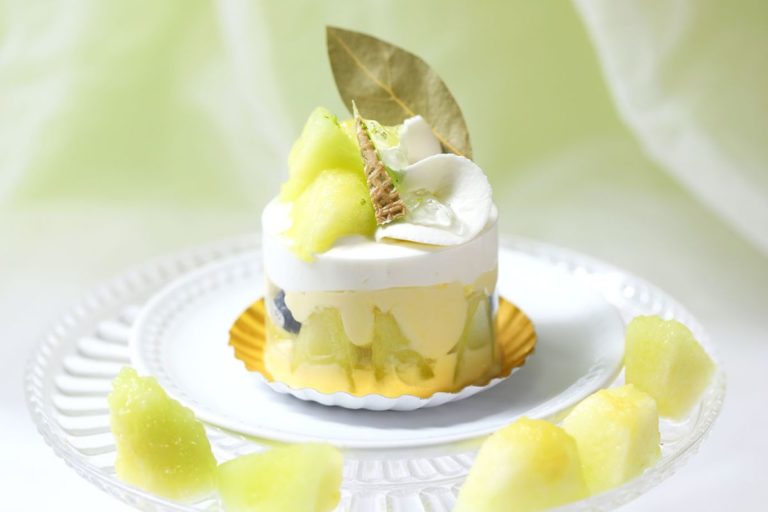 みずみずしい旬のメロンを使用　『メロンのショートケーキ　プリンセス』『メロンの杏仁豆腐』期間限定発売