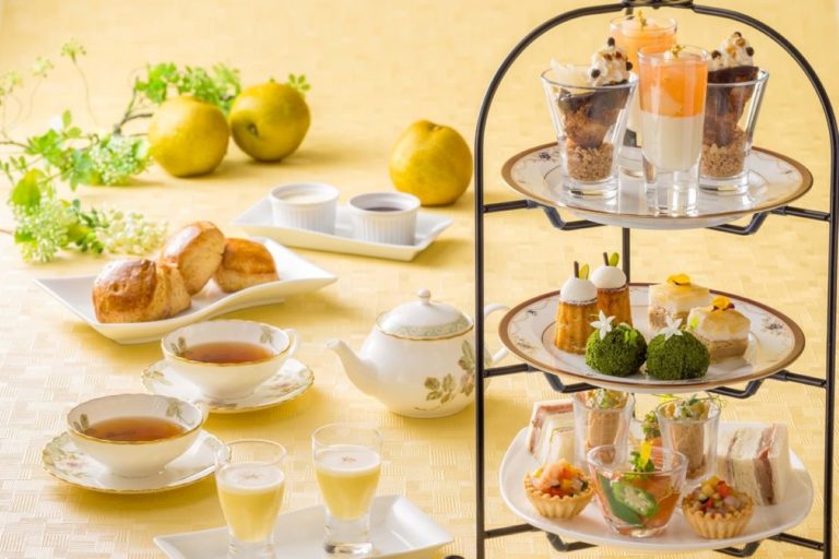 3週間限定！「梨のアフタヌーンティーセット」＆「和梨のパフェ～Parfait japonais aux poires～」
