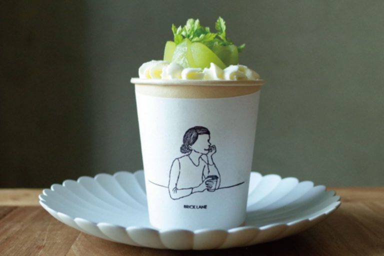 世田谷カフェ《BRICK LANE（ブリックレーン）》から旬のシャインマスカットを使用した限定ケーキが登場