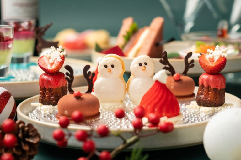 【新横浜プリンスホテル】まるで雪の世界に舞い降りたかわいらしいスイーツたち！華やかなクリスマスアフタヌーンティー