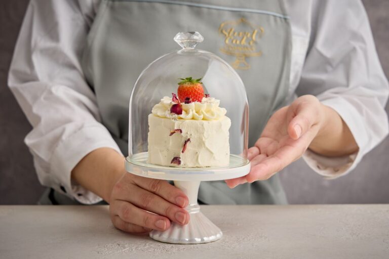 新宿歌舞伎町にフォトジェニックなショートケーキ専門店「ShortCakeCompany」11月3日オープン！