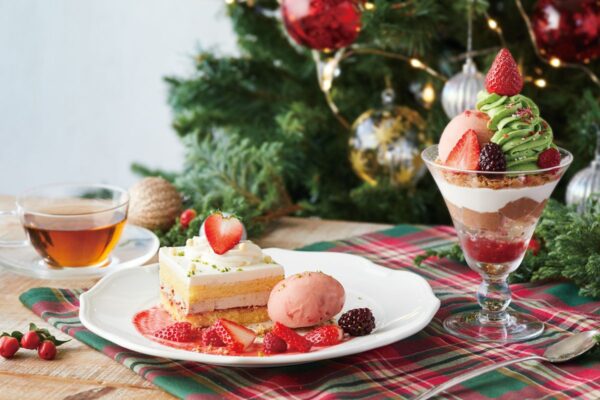 【Afternoon Tea】期間限定「苺とピスタチオホイップのクリスマスツリーパフェ」やご褒美ミルフィーユ登場!