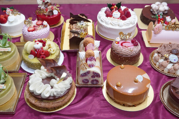 「クリスマスケーキシェア会 2023」開催レポート　15種類を食べ比べ！