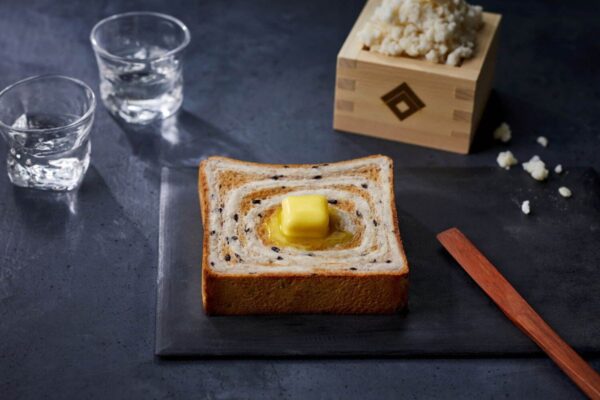 【銀座に志かわ】これまでにない新鮮な食感を楽しめる「黒龍酒造監修 大人のあん食パン」3月20日発売