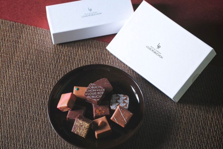 まだ見ぬショコラを届ける『Éclat de Chocolat Louis Robuchon』表参道にオープン