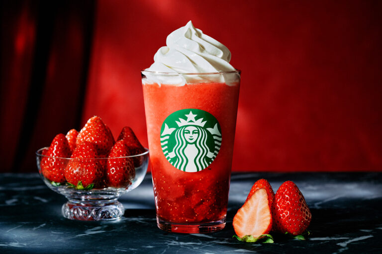 スタバ新作「THE 苺 フラペチーノ」いちごを超えたいちご体験　4/4〜先行販売渋谷で実施