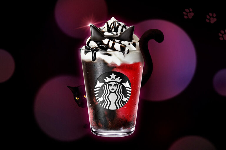 スタバのハロウィン　猫耳が付いた「黒猫フラペチーノ」 アサイー ベリー&チョコレート
