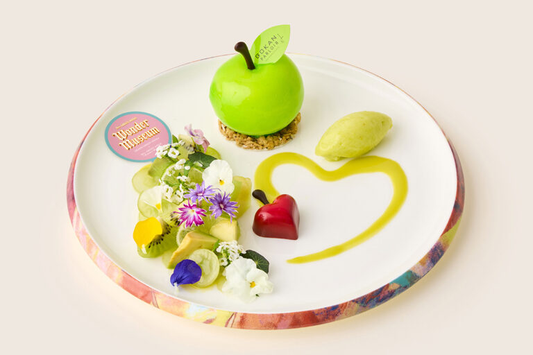 Mrs. GREEN APPLEがグラングリーン大阪をジャック！コラボスイーツ多数登場