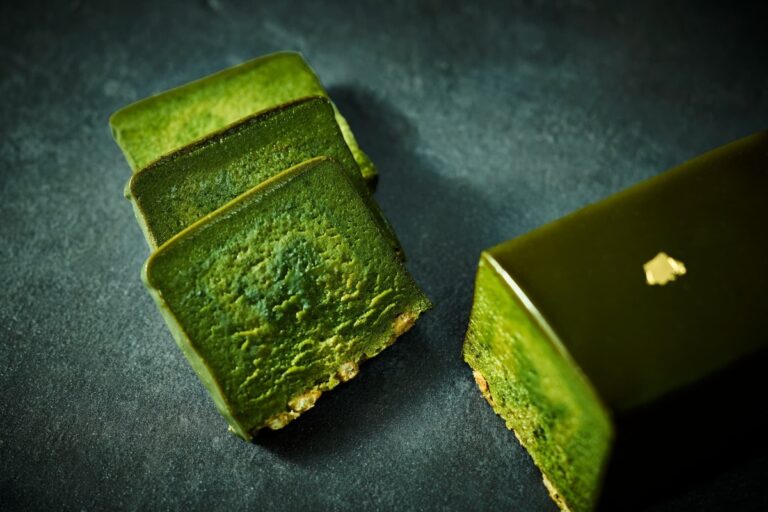 F CHOCOLAT × 老舗茶舗コラボ　創業100年の抹茶を使った極上テリーヌ「極 -KIWAMI-」3月19日発売
