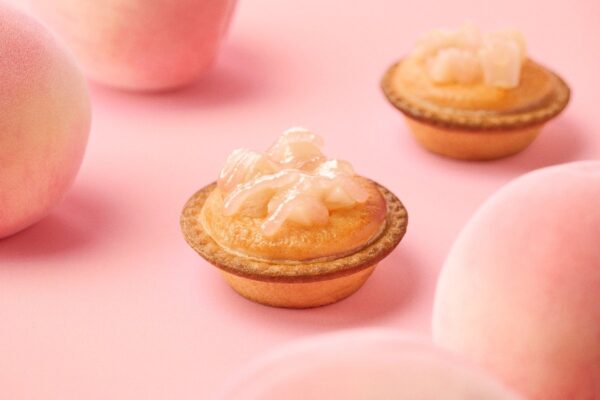 BAKE CHEESE TART「焼きたてタルト 桃チーズ」冷やして じゅわっ 凍らせてシャリシャリな桃体験